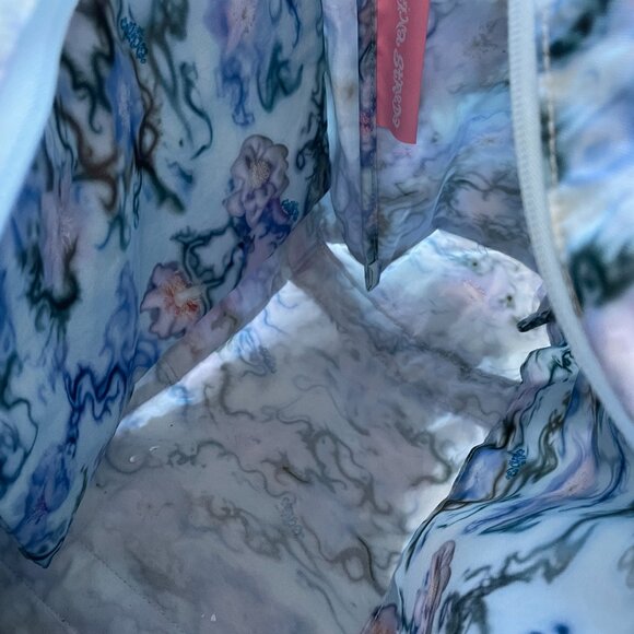 BAGGU x Collina Strada NWT Baggu Small Cloud Carry-on - Blue Thorns - Picture 3 of 4